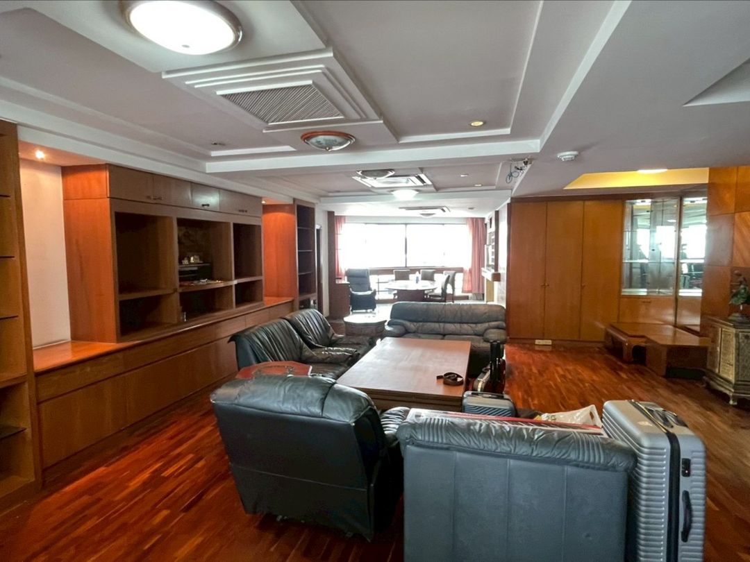 เพรสซิเด้นท์ พาร์ค สุขุมวิท 24