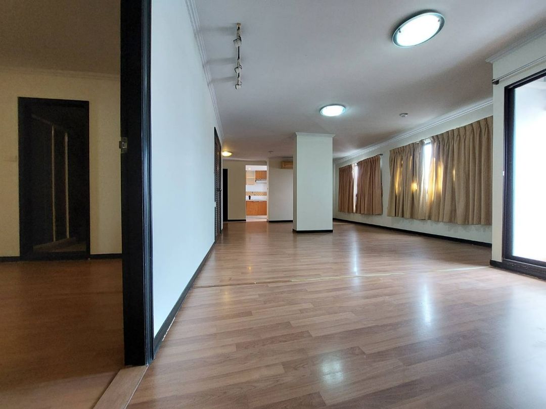 Lumpini Place Narathiwas 24